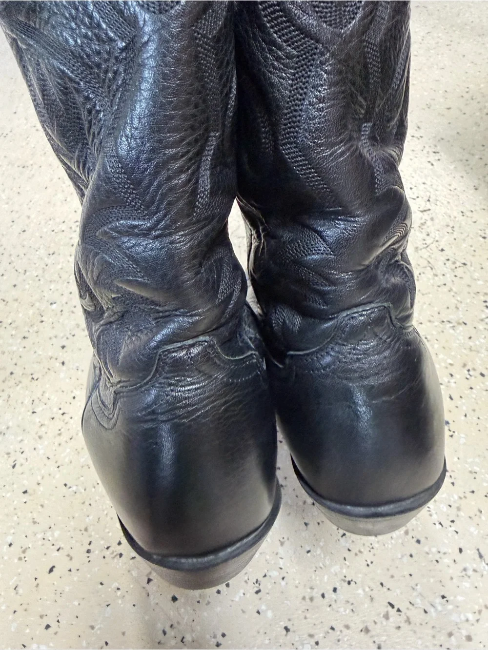 Ariat Men’s 10.5 EE Heritage Black Leather Western Cowboy Boots #35105